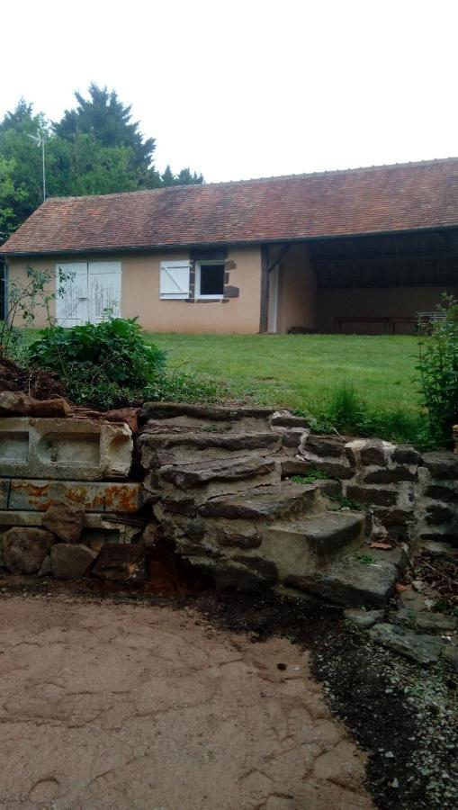 Maison En Pierre De Pays Ségrie Exteriör bild